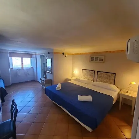 Fedora Szálloda