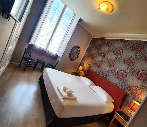 Fedora Hotel