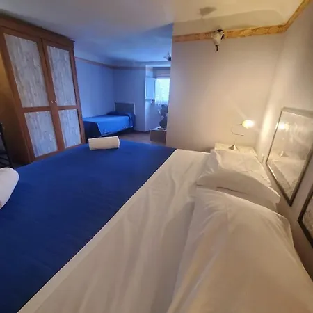 Fedora Otel Floransa
