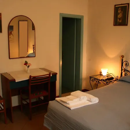 Fedora Otel